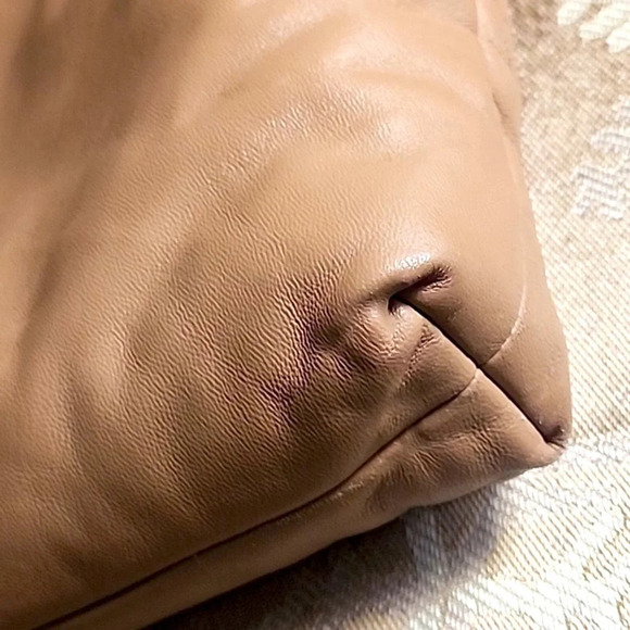 Mansur Gavriel | Lambskin Reversible Pillow Tote - Picture 12 of 12